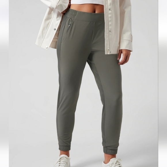 Athleta Textured Brooklyn Jogger 6 Mountain Olive Green Gray - Picture 1 of 11